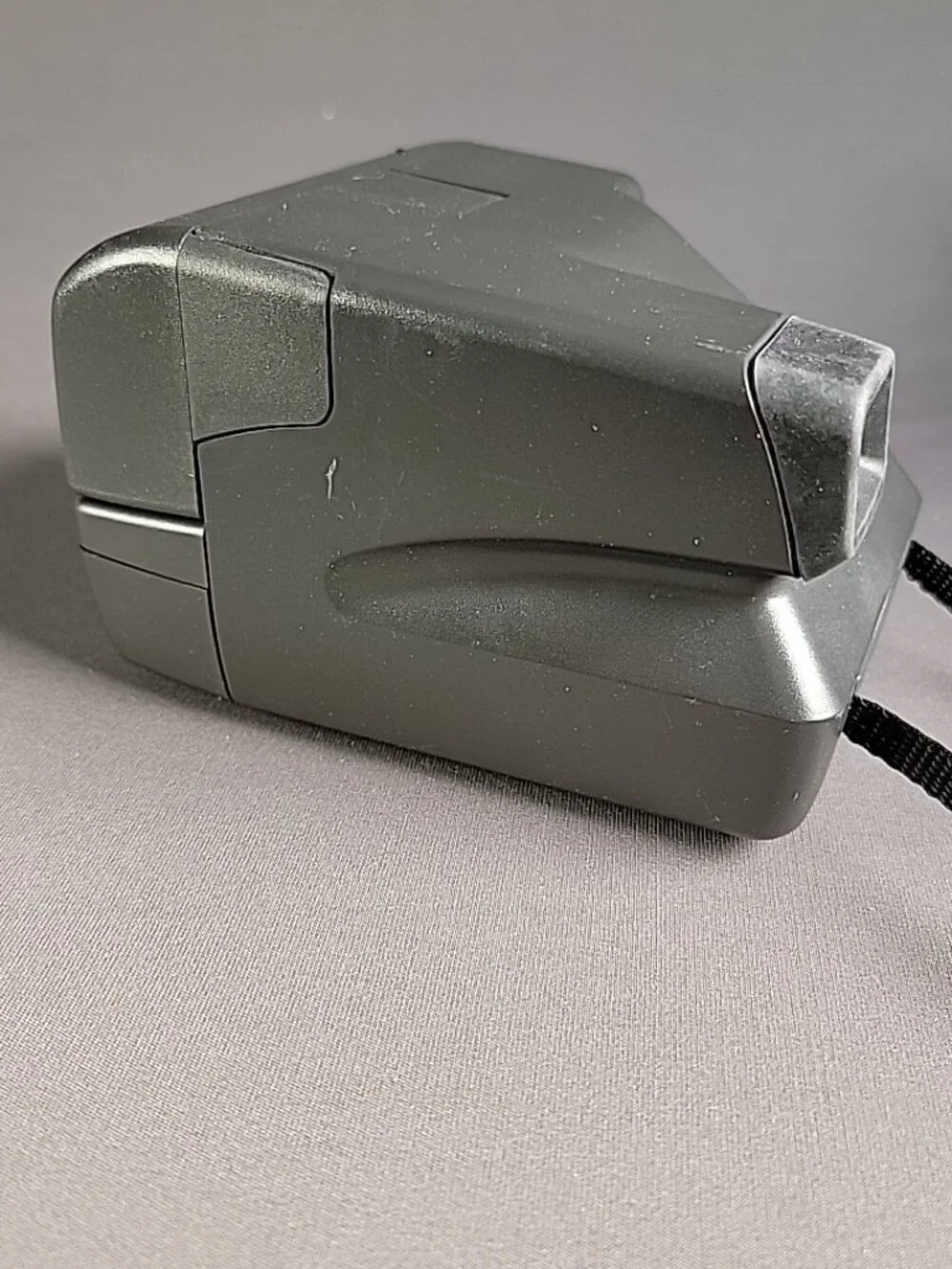 Vintage Polaroid One Step Close Up 600 Instant Film Camera With Strap NOT TESTED